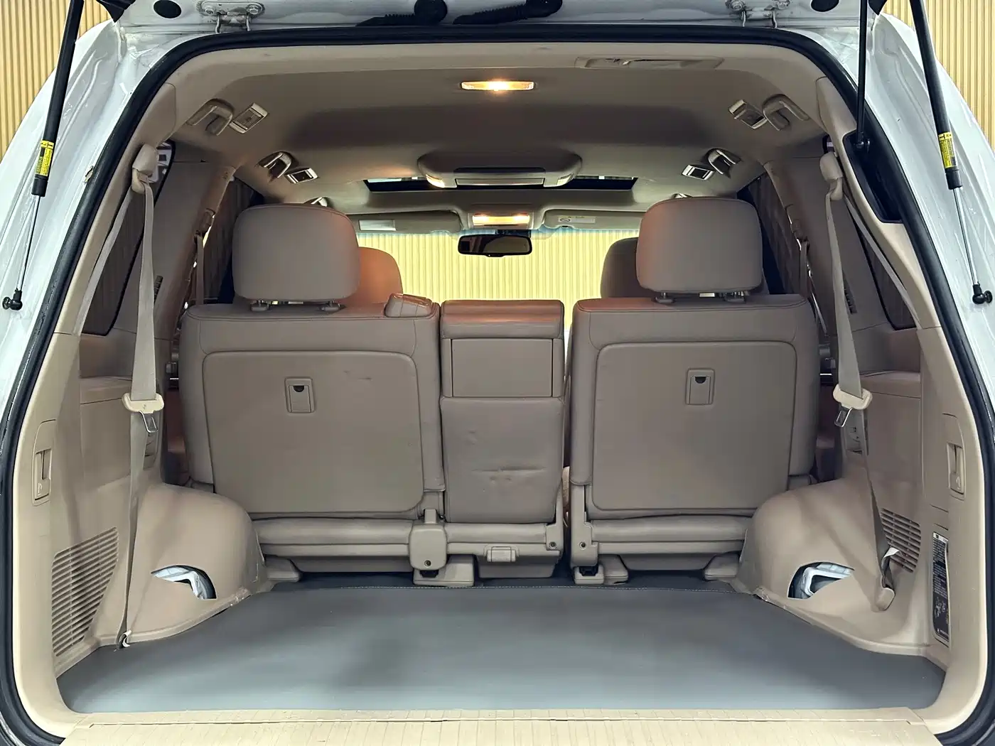 Toyota Land Cruiser 2012 4.6L Automatic VX-R фото 16