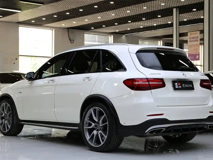 Mercedes-Benz GLC AMG 2017 AMG GLC 43 4MATIC фото 21