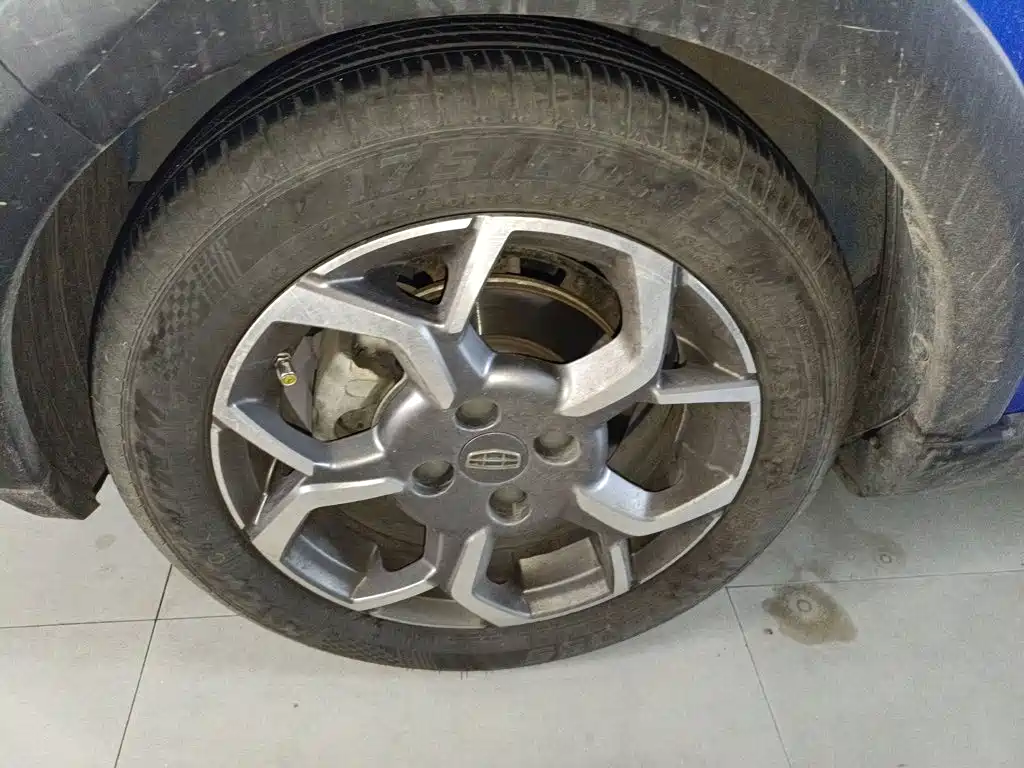 Geely Yuanjing X1 2018 2017 1.3L Auto Fun Edition