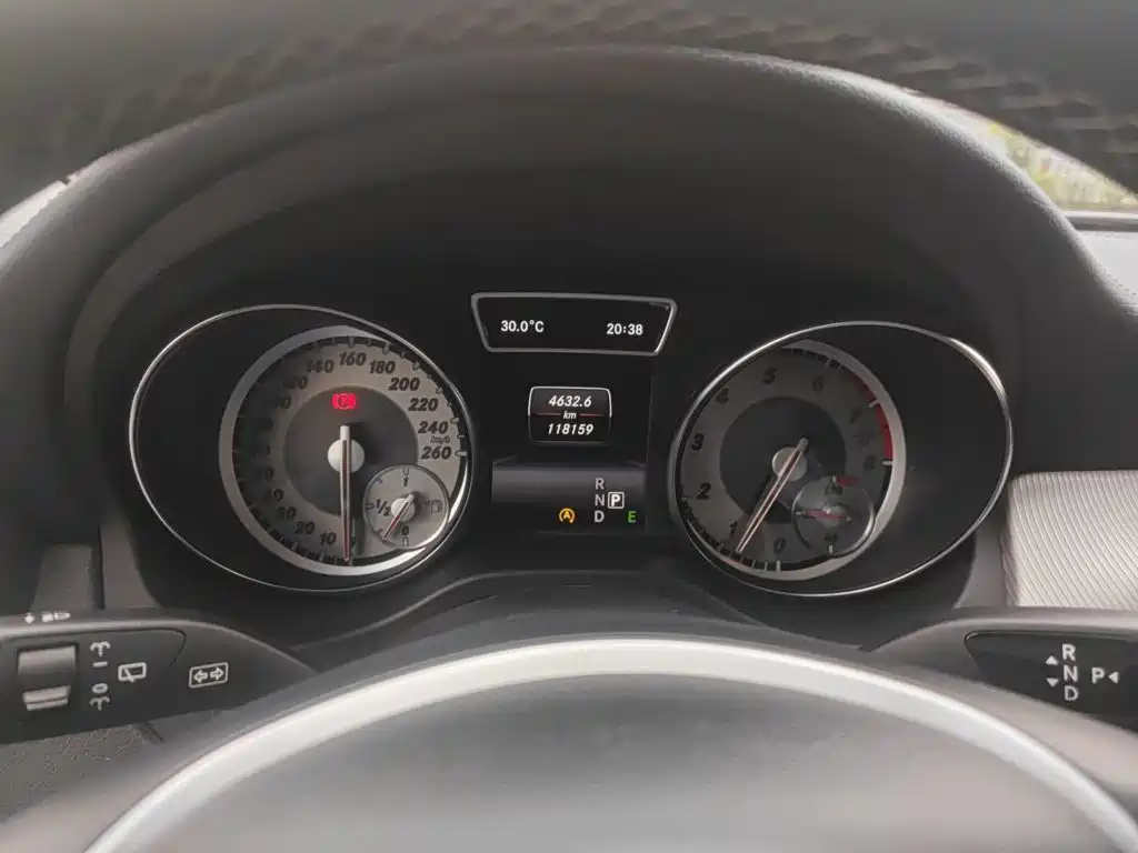 Mercedes-Benz GLA 2015 2015 GLA 200 Fashion