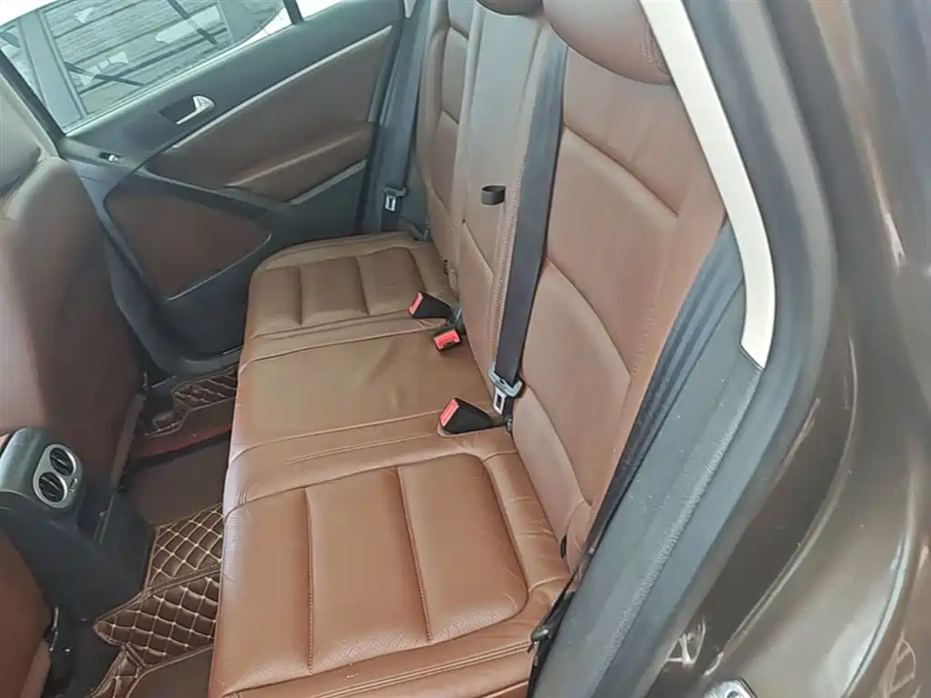 Volkswagen Tiguan 2015 1.8TSI Automatic 2WD Highline фото 17