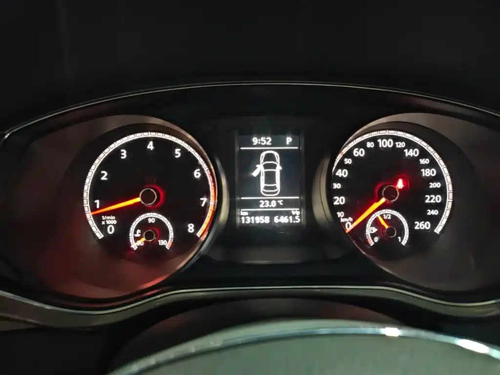 Volkswagen Passat 2017 280TSI DSG Prestige фото 12