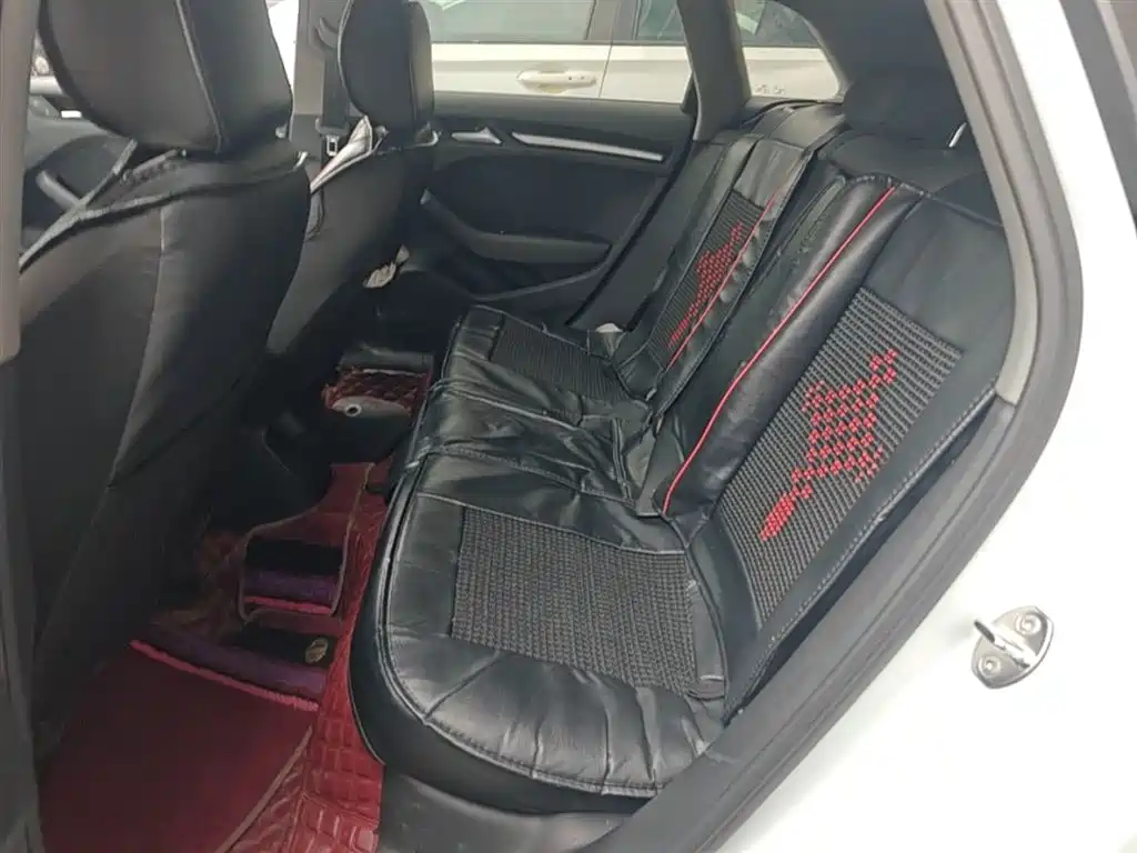 Audi A3 2017 Sportback 35 TFSI Progressive фото 17