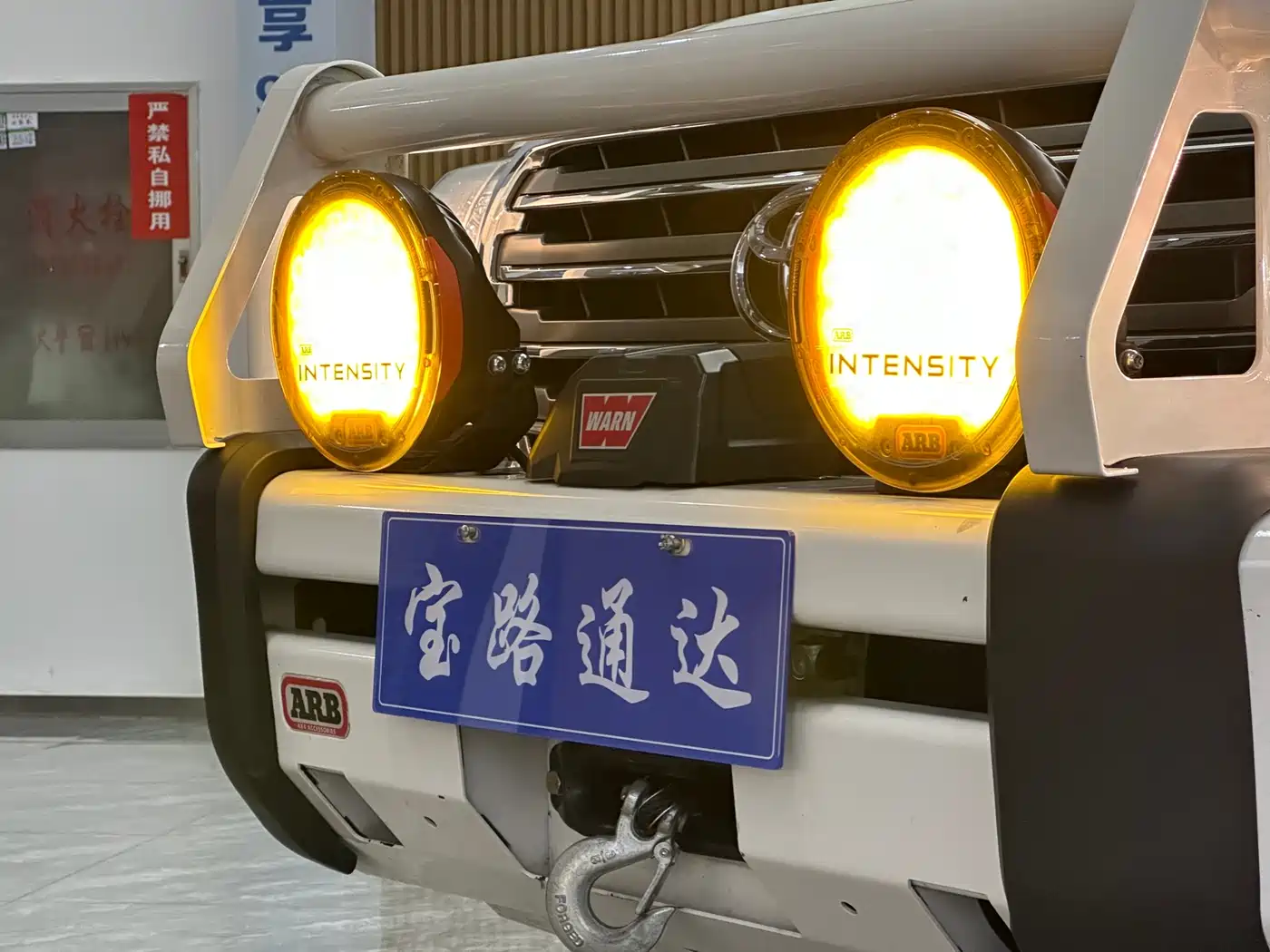 Toyota Land Cruiser 2012 4.6L Automatic VX-R фото 17