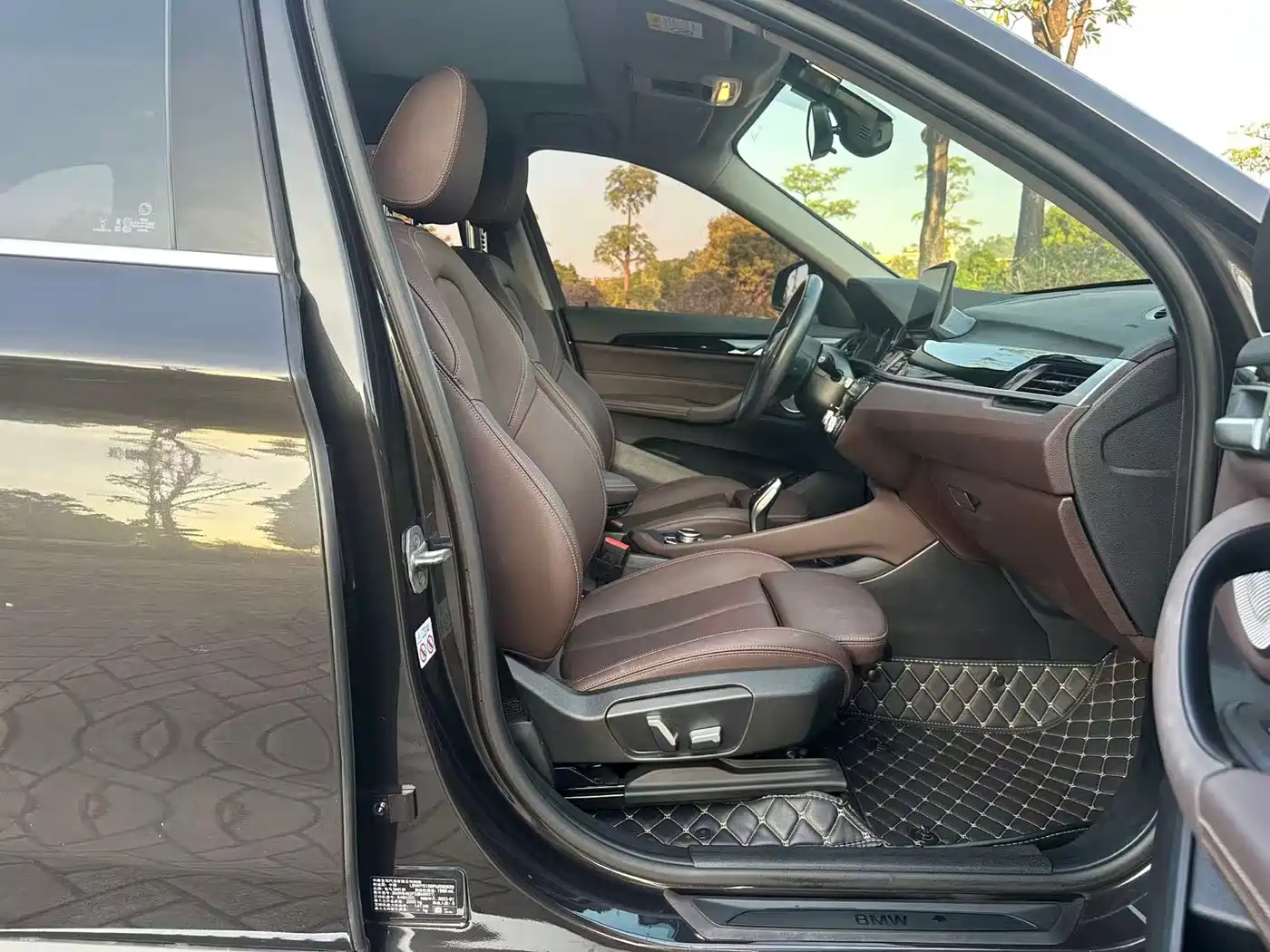 BMW X1 2022 sDrive25Li Leading фото 10