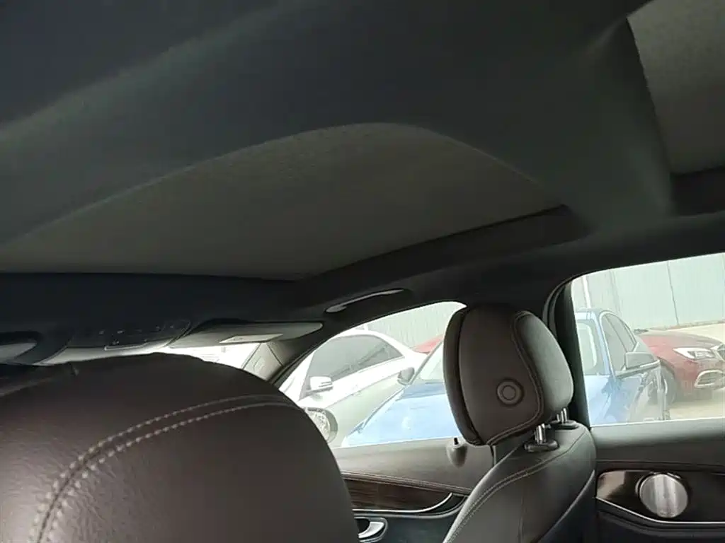 Mercedes-Benz GLC 2016 GLC 260 4MATIC Luxury фото 18
