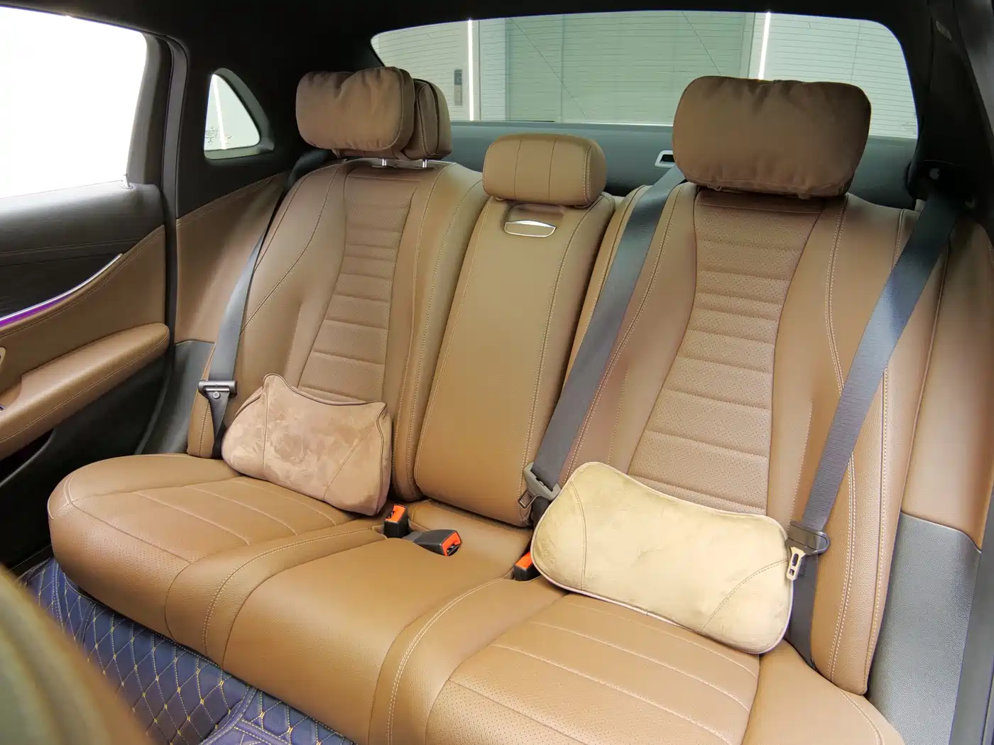Mercedes-Benz E-Class 2021 E 300 L Sport Fashion фото 8