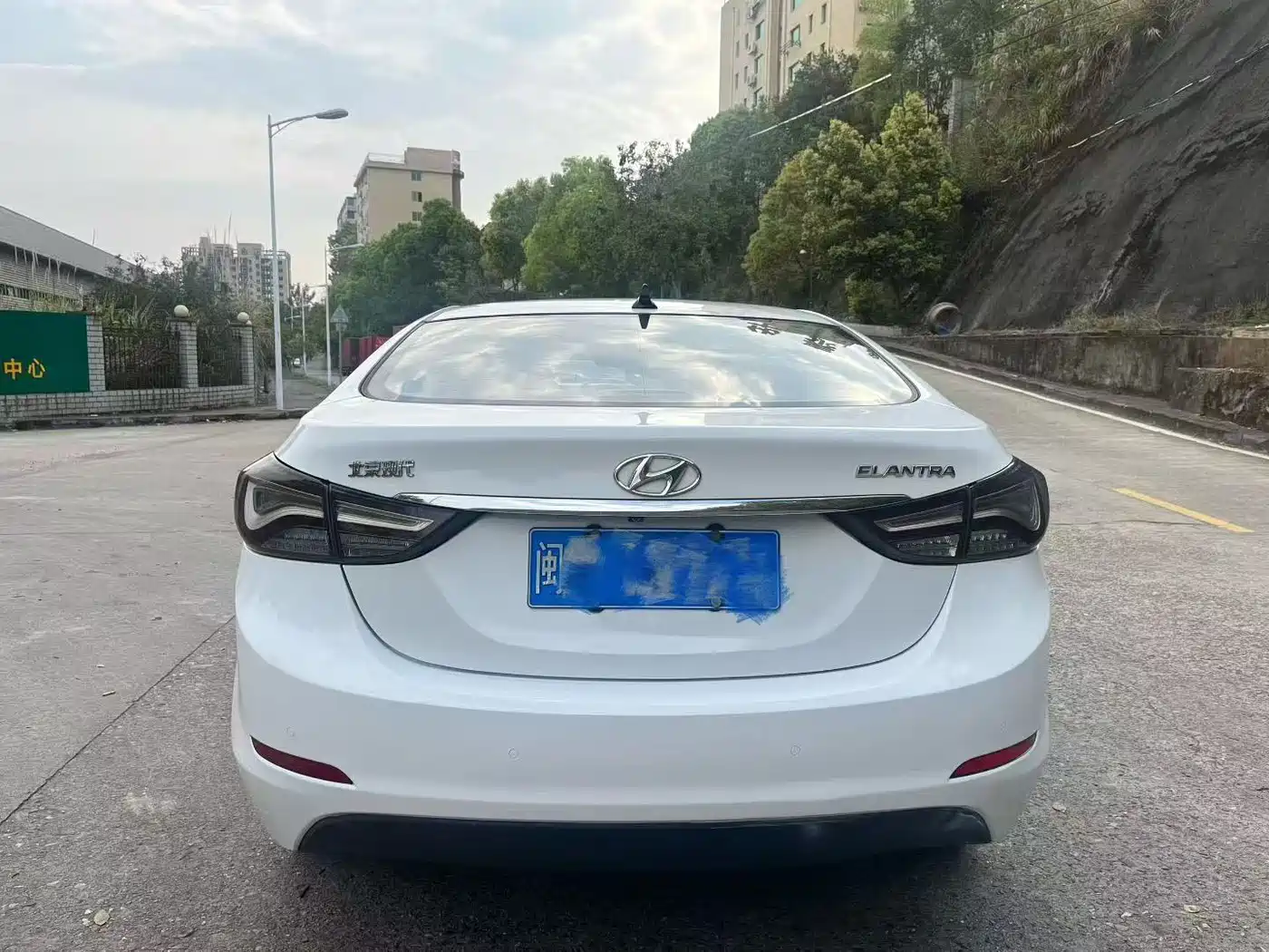 Hyundai Langdong 2016 1.6L Automatic Premium Edition фото 4