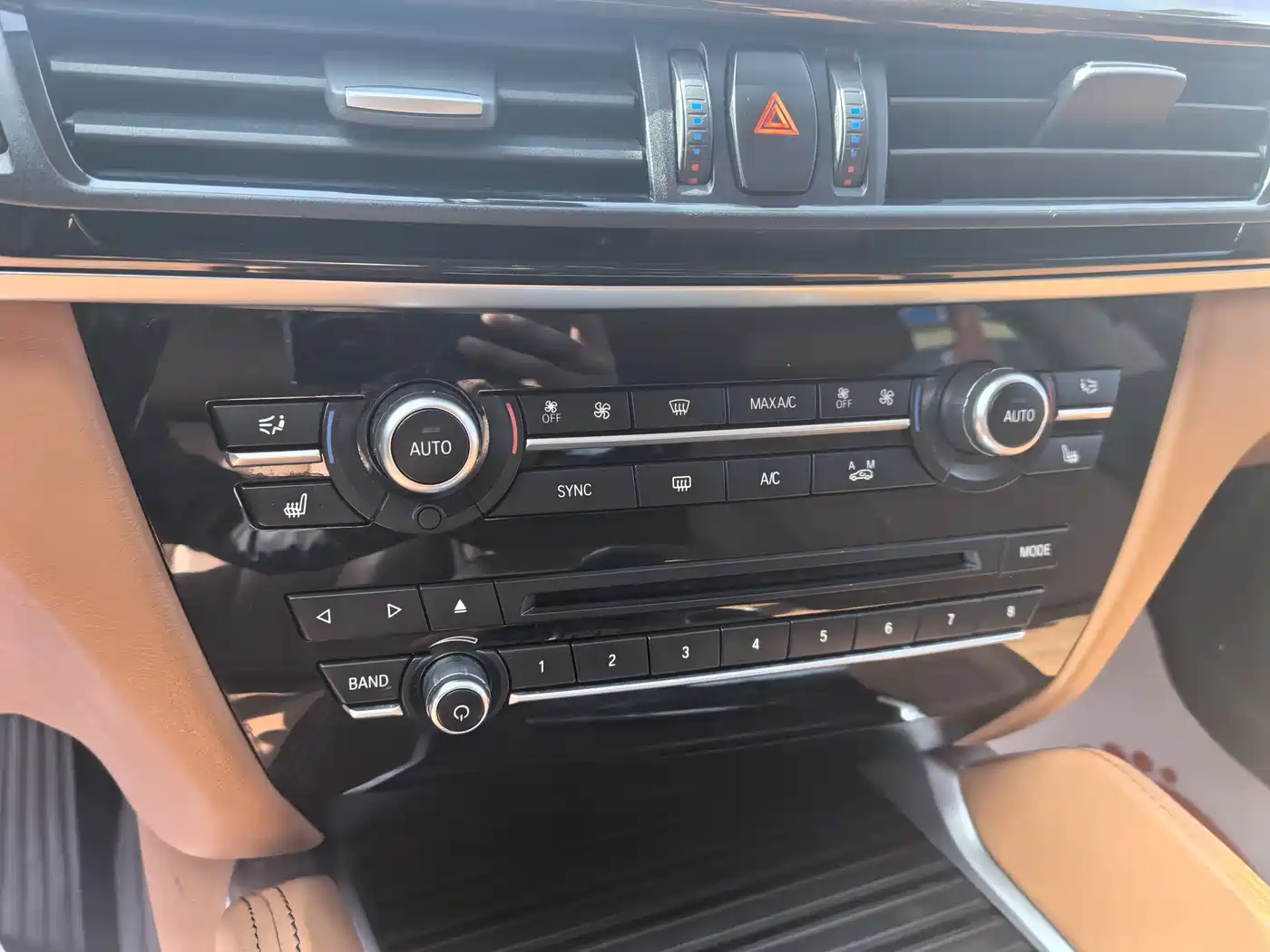 BMW X6 2015 xDrive28i фото 12