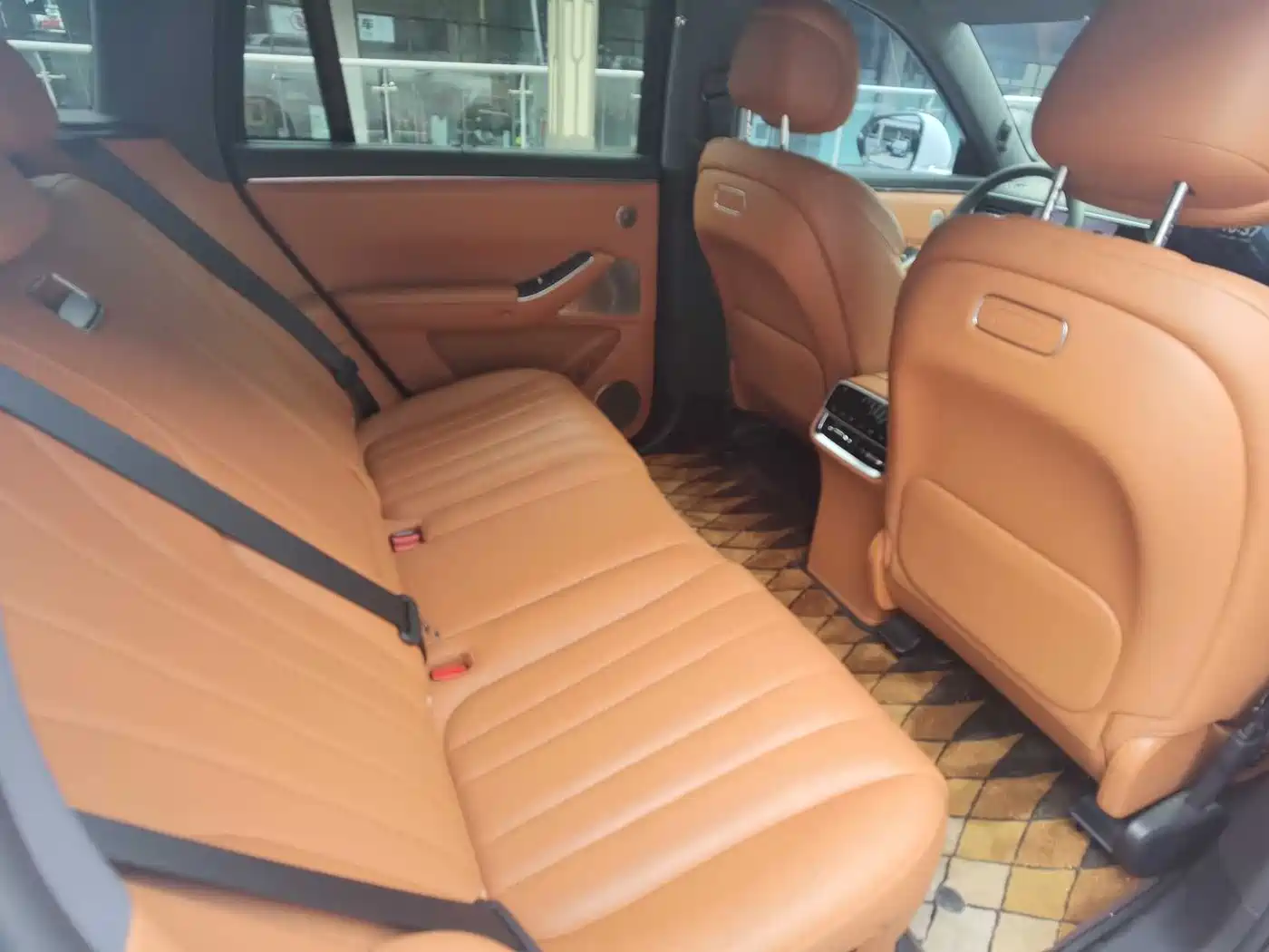 AITO Wenjie AITO M7 2026 Extended Range Max AWD 5-seater фото 12