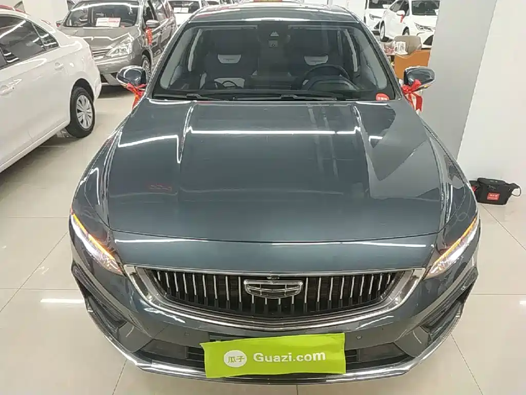 Фото 3 - Geely Preface