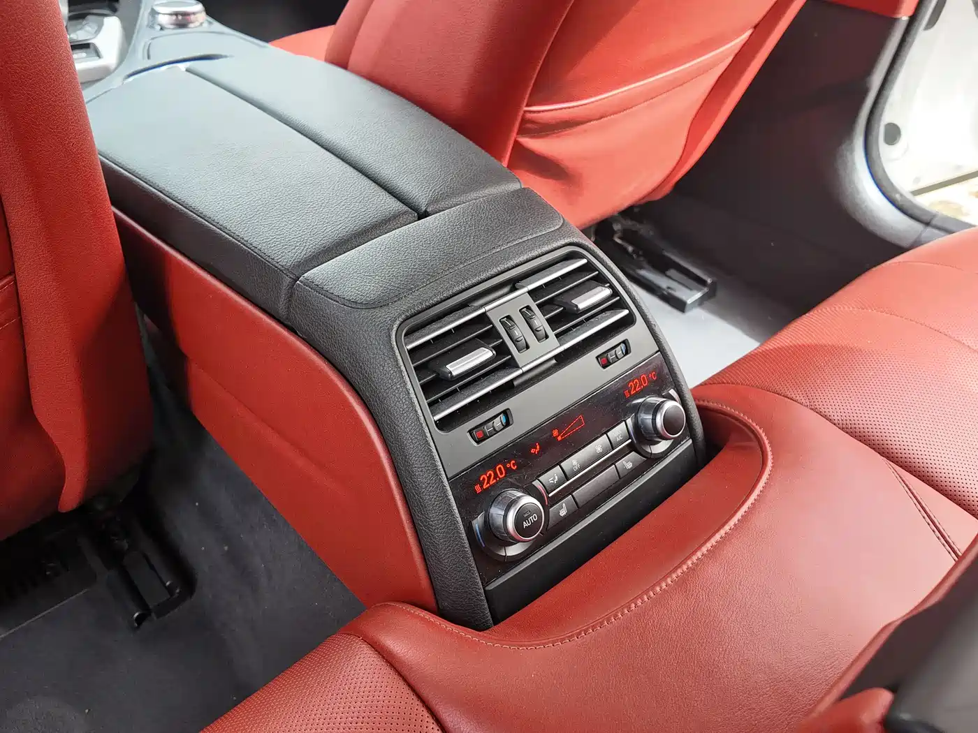 BMW M6 2015 M6 Gran Coupe фото 16