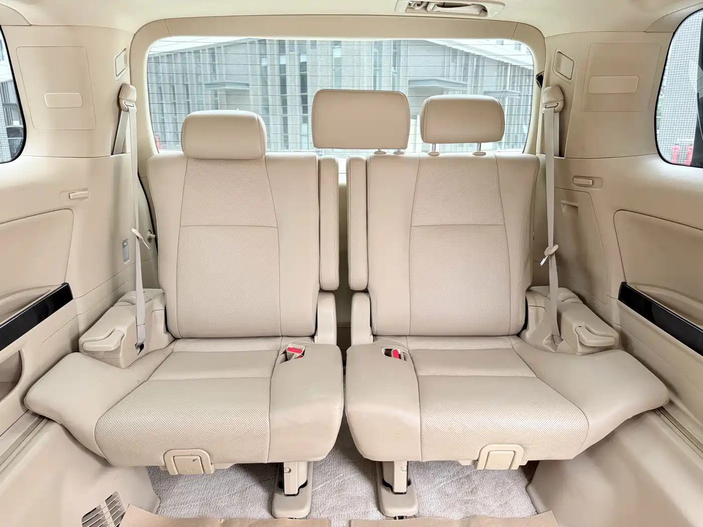Toyota Alphard 2012 3.5L Luxury Edition фото 23