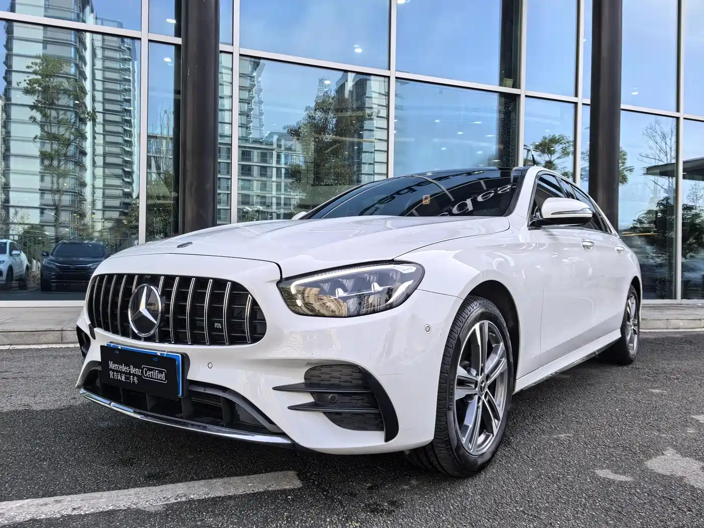 MERCEDES-BENZ E CLASS