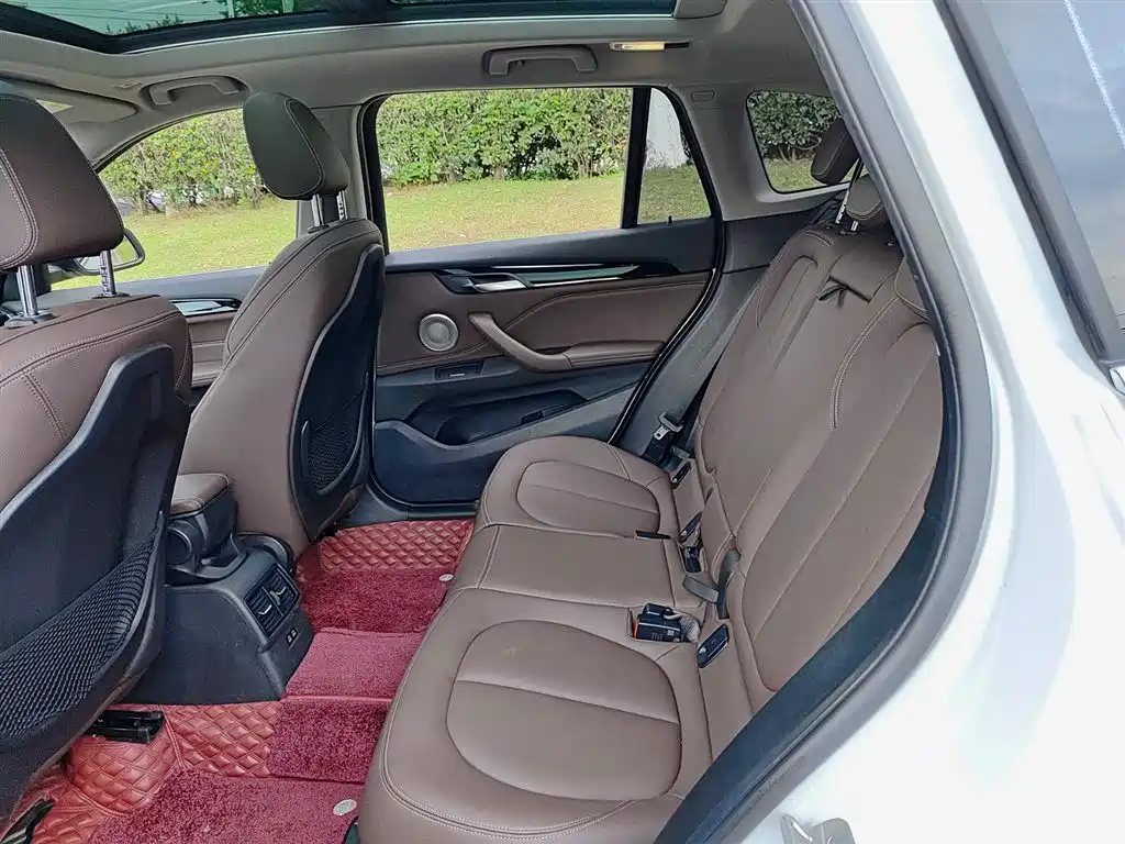 BMW X1 2021 Facelift sDrive25Li Leading фото 8