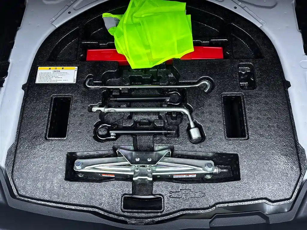 Toyota Corolla 2021 1.2T S-CVT Elite PLUS Edition фото 24