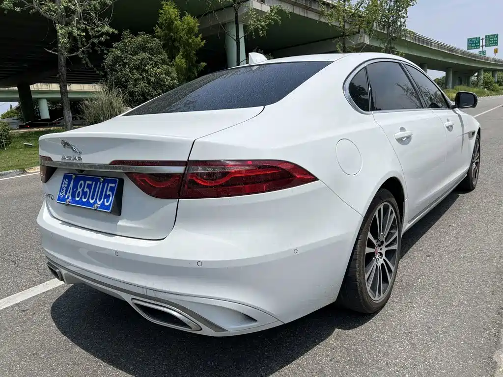 Jaguar XFL 2025 2024 2.0T P250 2WD Premium Luxury