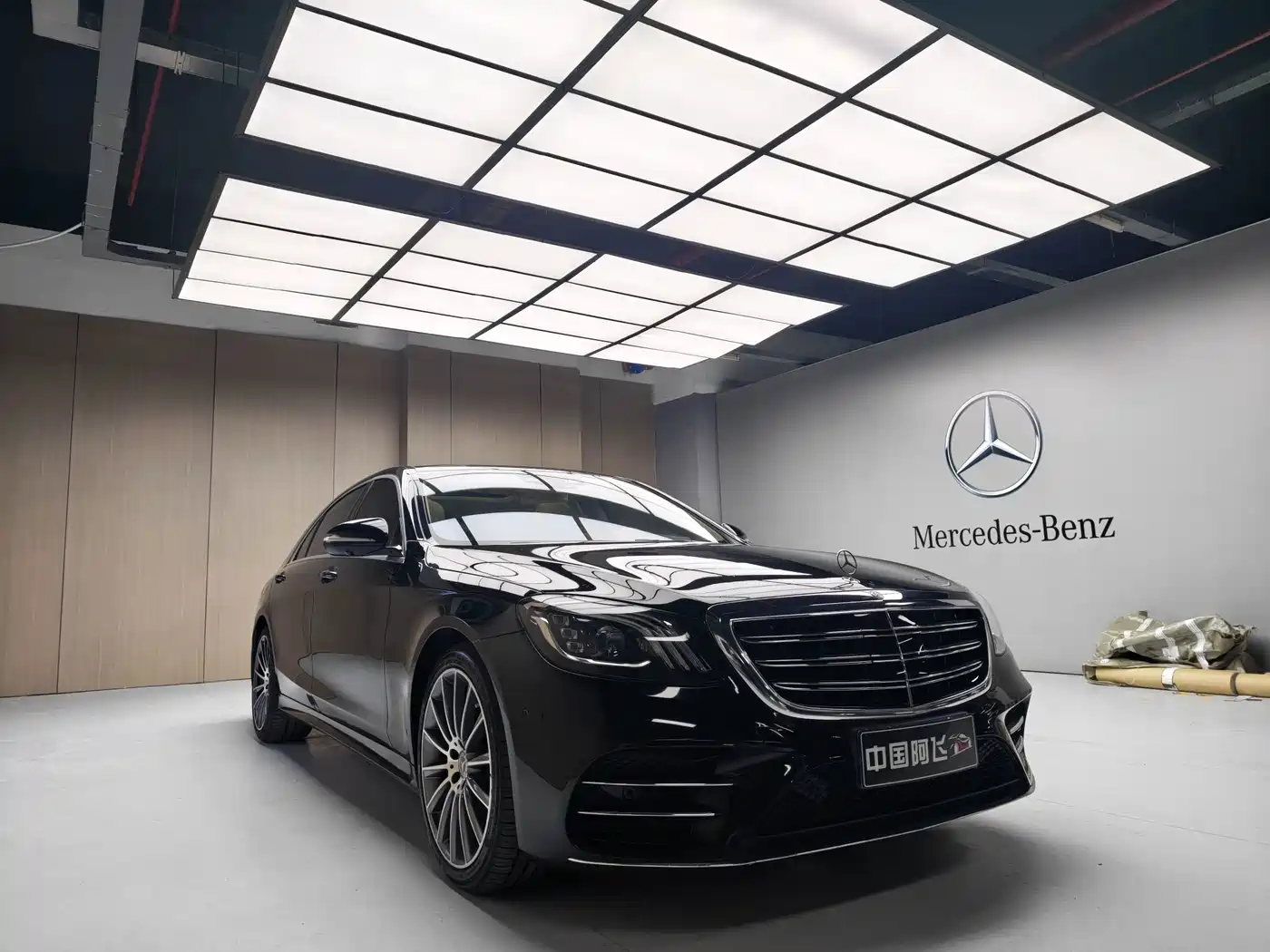 Фото 3 - Mercedes-Benz S-Class