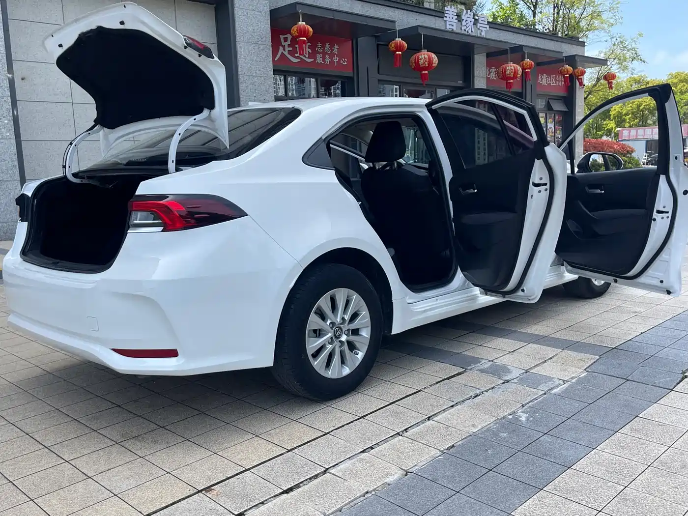 Toyota Corolla 2023 1.2T Pioneer Edition фото 15