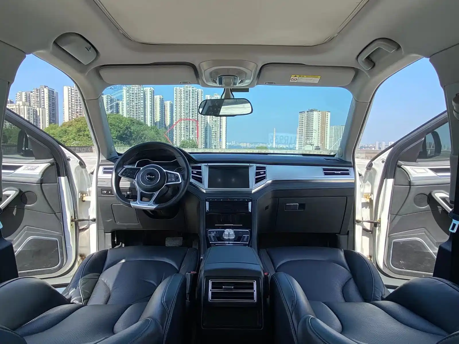 Фото 6 - Zotye X7