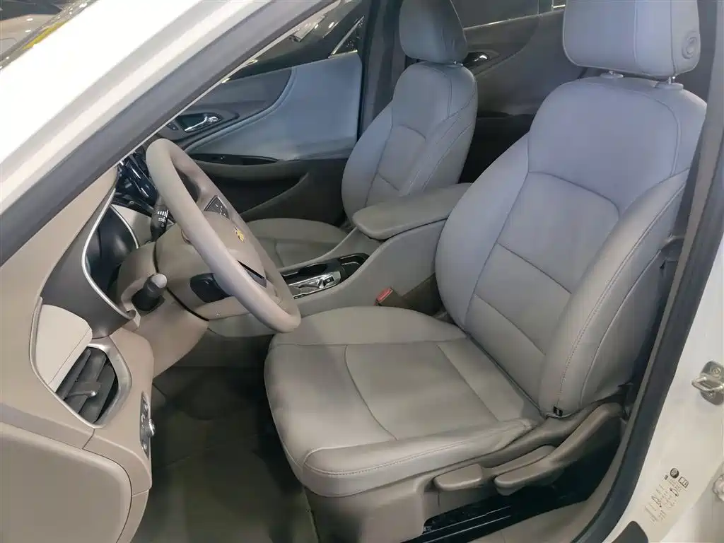 Chevrolet Malibu XL 2018 530T Auto RuiXiang Edition фото 8