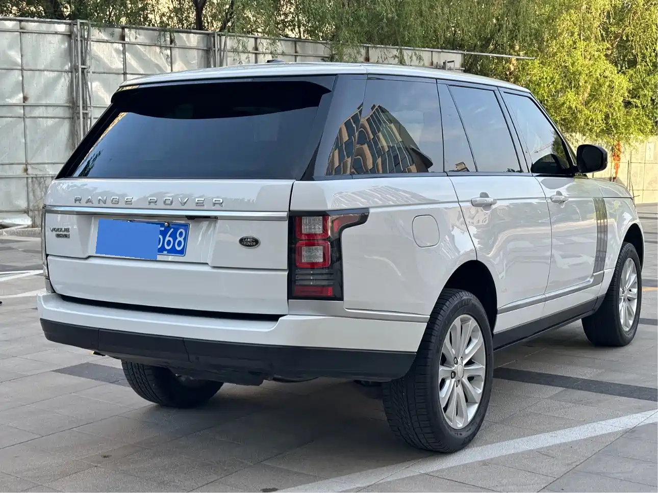 Фото 11 - Land Rover Range Rover