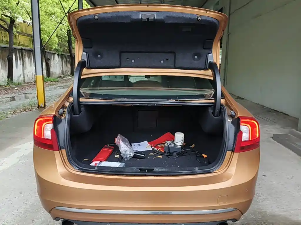 Фото 19 - Volvo S60