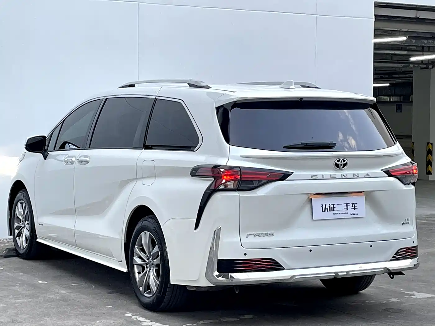 Toyota Sienna 2024 2.5L Hybrid Comfort Edition фото 34