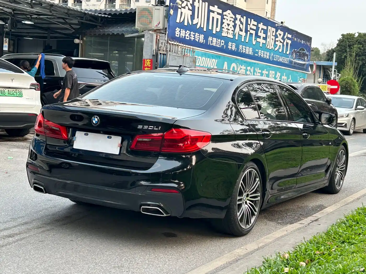 BMW 5 Series 2019 530Li Leading M Sport Package фото 6