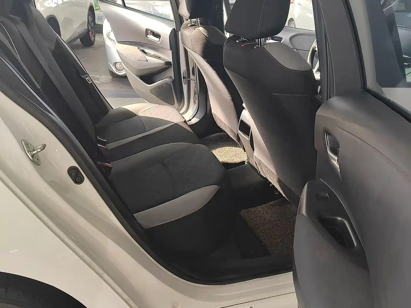 Toyota Corolla 2023 1.2T Pioneer Edition фото 10