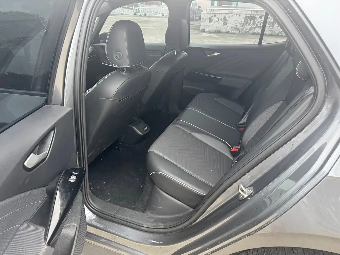 Volkswagen ID.3 2025 Smart Outstanding Edition фото 9