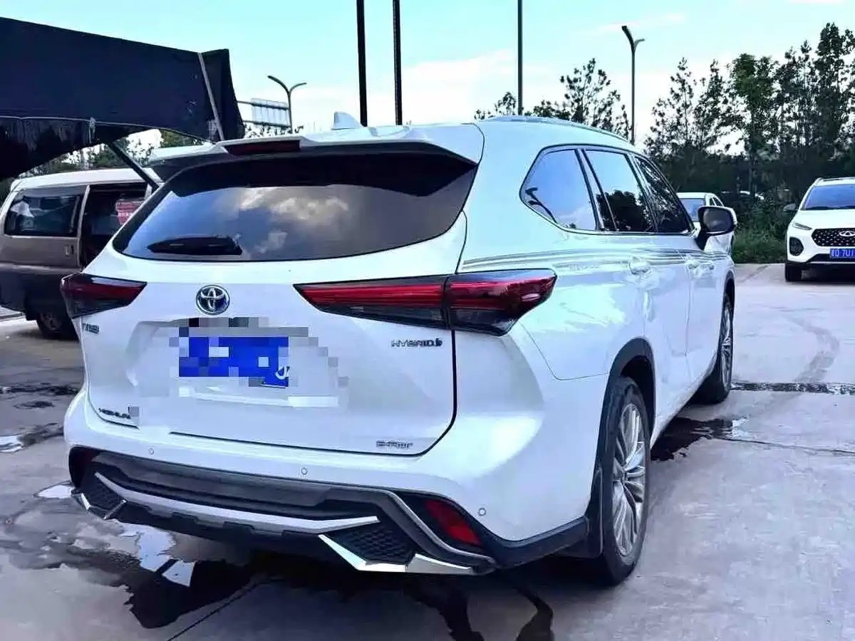 Toyota Highlander 2024 2023 2.5L Smart Hybrid Dual Engine AWD Premium 7-Seater