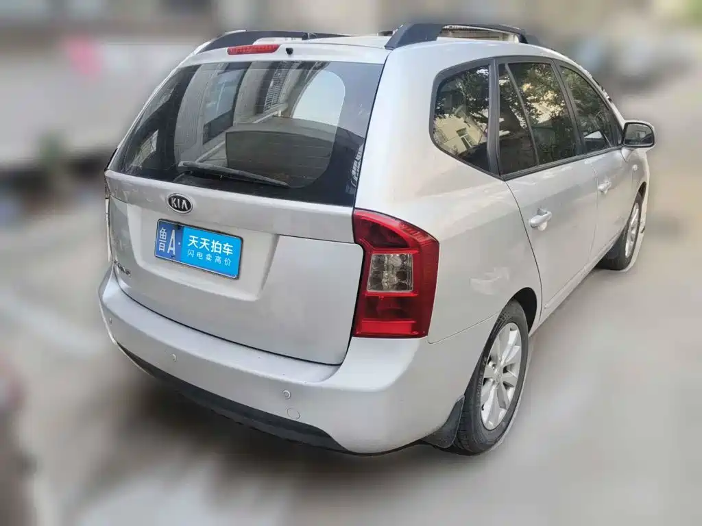 Kia Carens 2009 2007 Model 2.0L 5-seat Standard