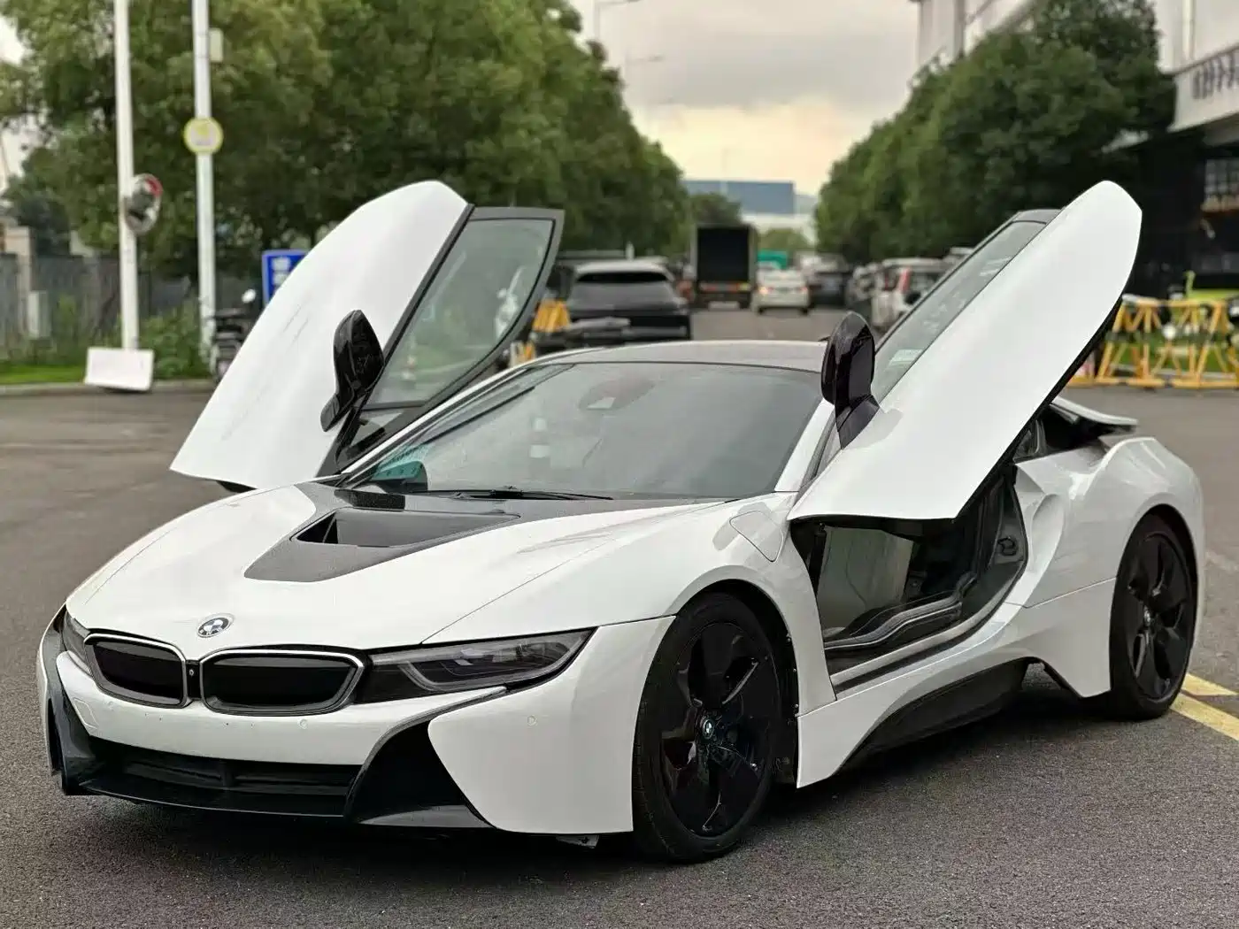 BMW i8 2014 Standard