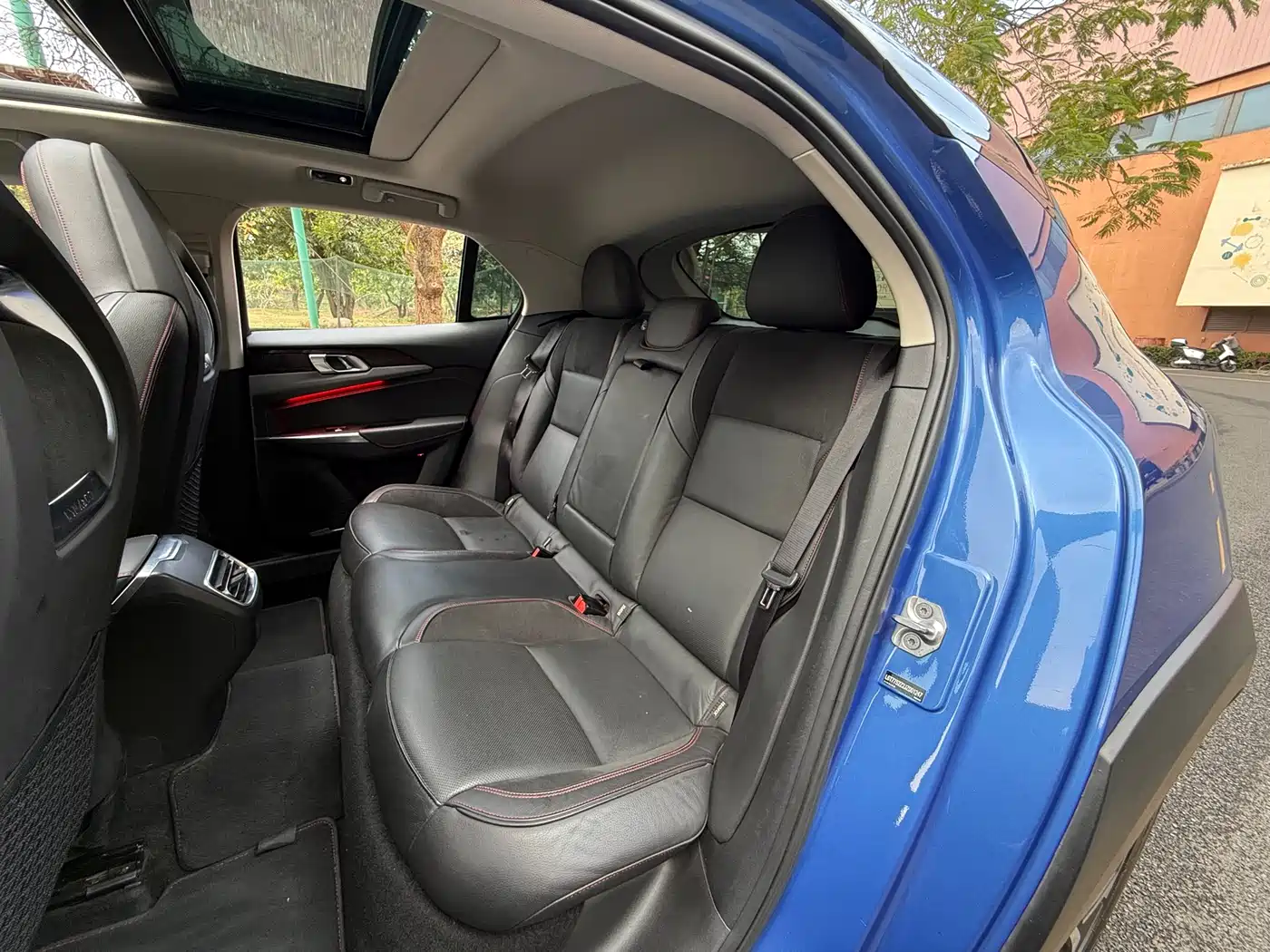 Lynk & Co 02 2018 2.0T DCT AWD Pro Edition China V фото 8