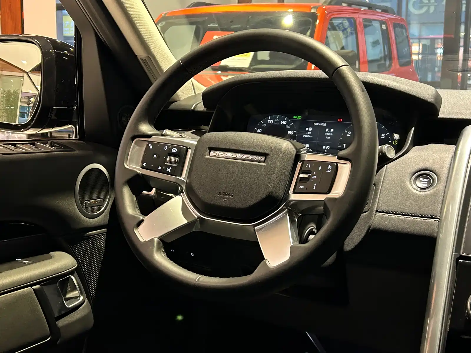 Фото 23 - Land Rover Discovery