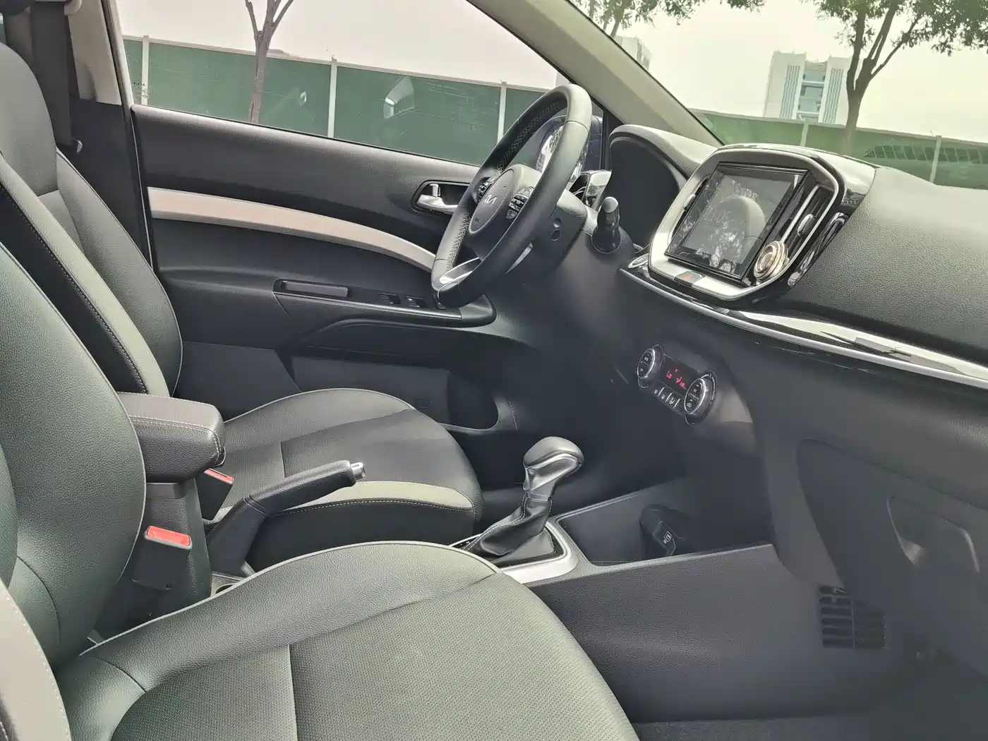 Kia KX1 2025 2026 1.4L Sunroof Edition