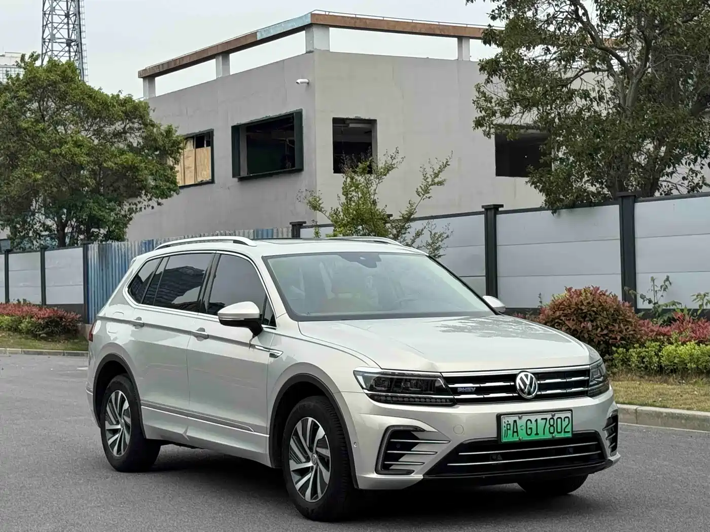 Volkswagen Tiguan L PHEV 2020 430PHEV Plug-in Hybrid Flagship Edition фото 3