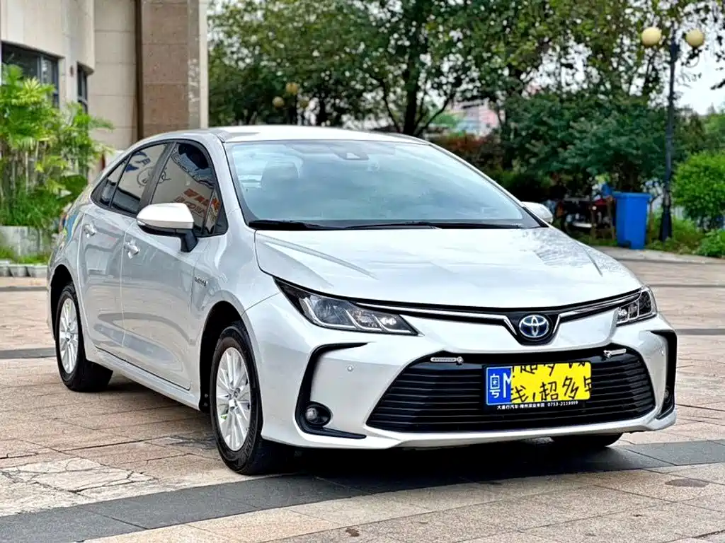 Photo 3 - Toyota Corolla