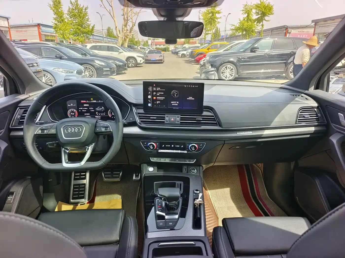 Audi Q5L 2024 Model 40 TFSI Luxury Dynamic фото 11