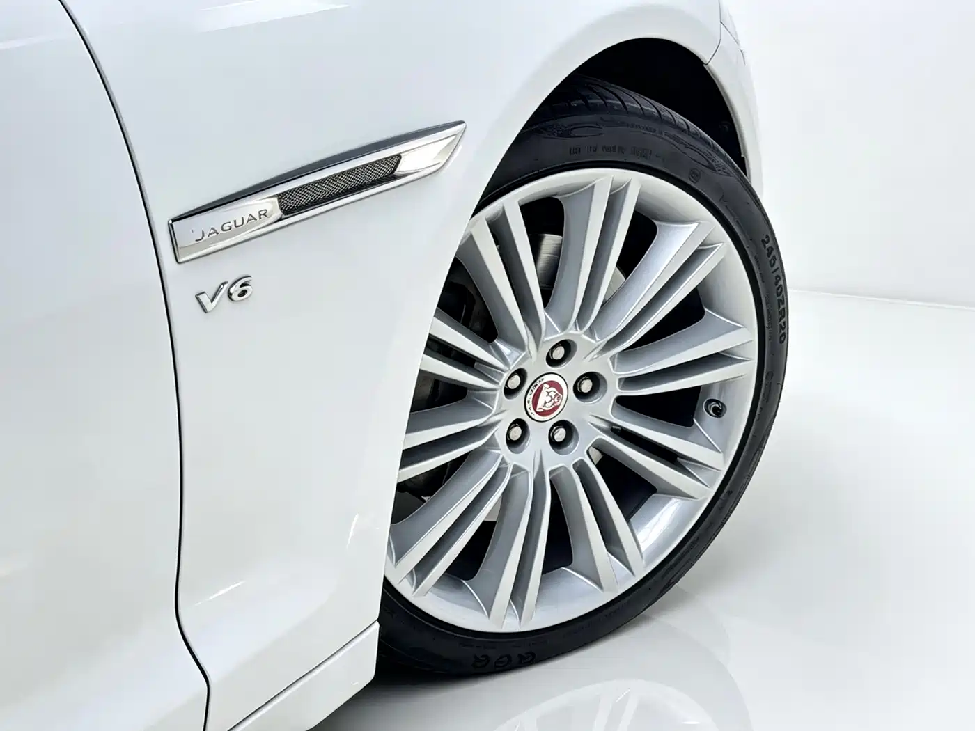 Jaguar XJ 2019 2018 XJL 3.0 SC 2WD Elegant Business Edition