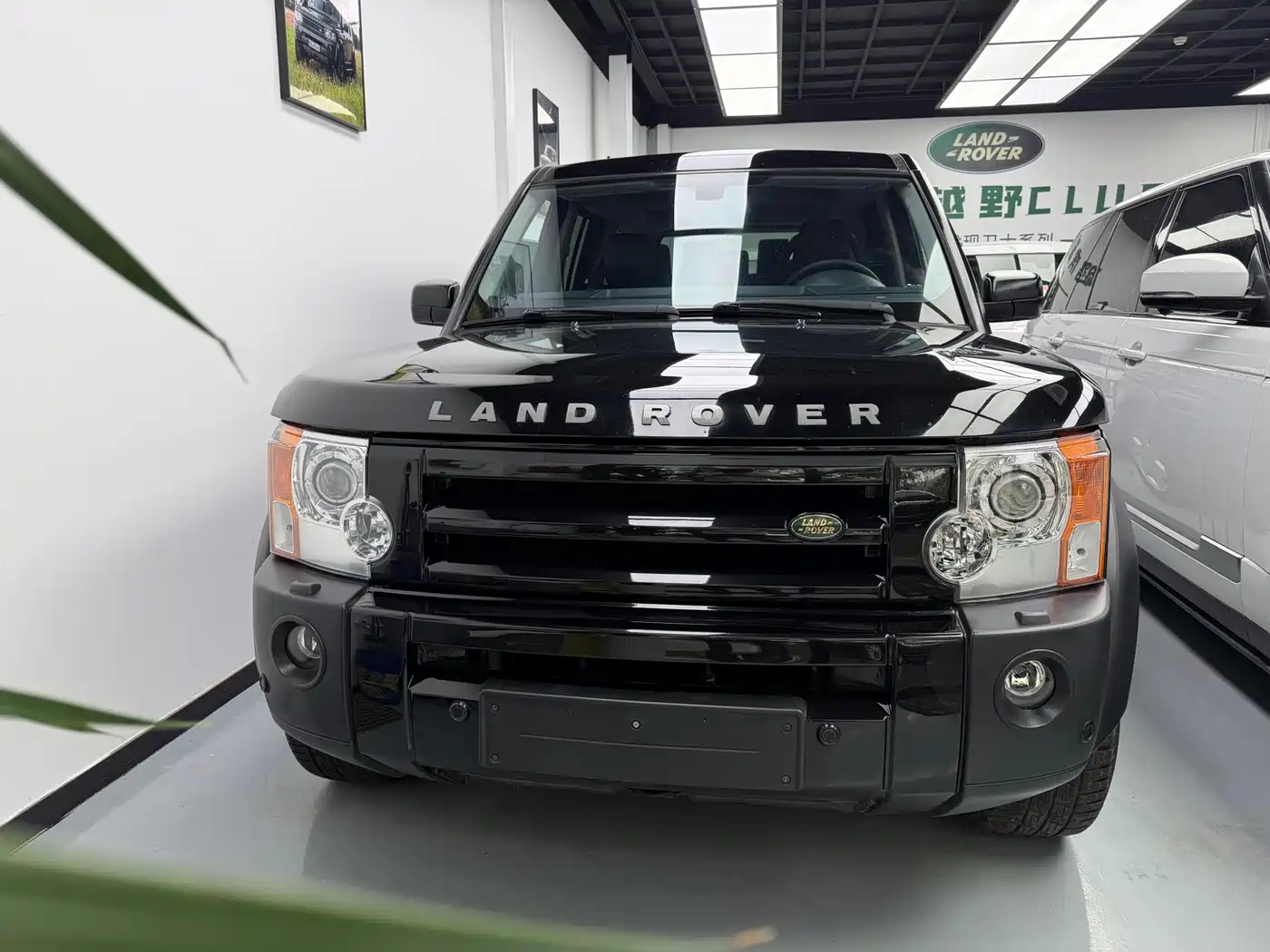 Land Rover Discovery 2005 Model 4.4 V8 HSE фото 2