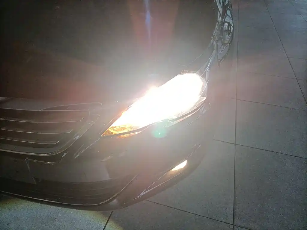Peugeot 408 2015 Model 1.2T Automatic Luxury Edition фото 19