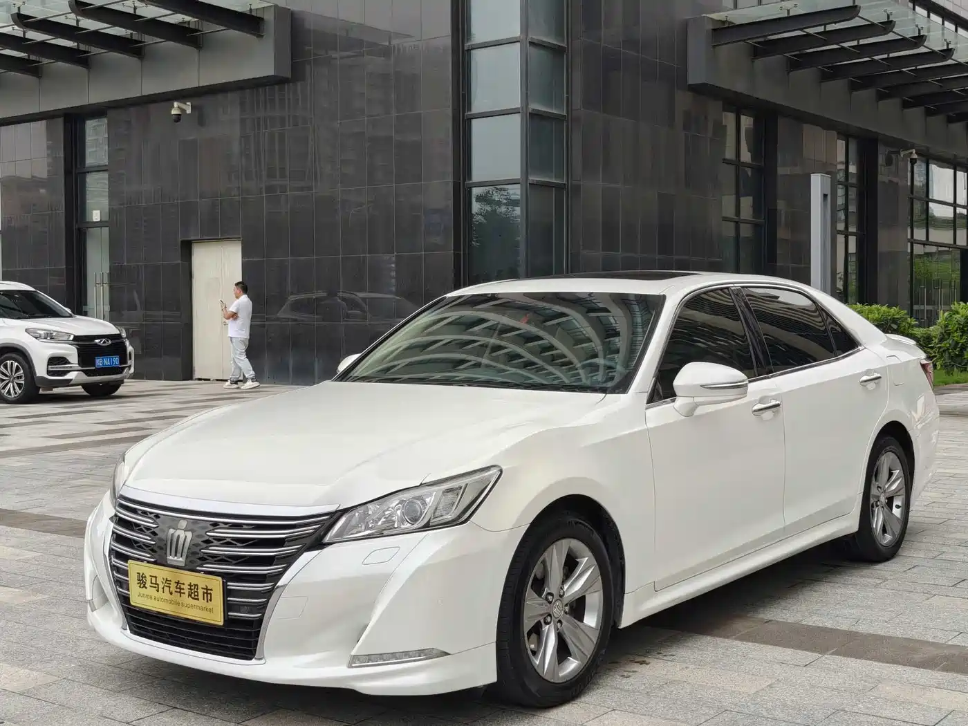 Toyota Crown 2015 2.0T Fashion