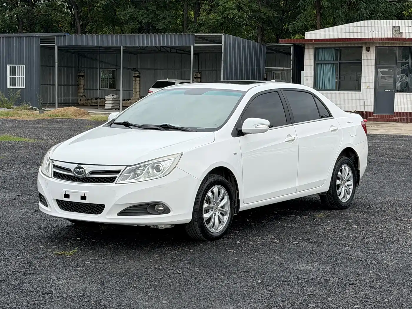 BYD Surui 2013 2013 1.5L Manual Premium