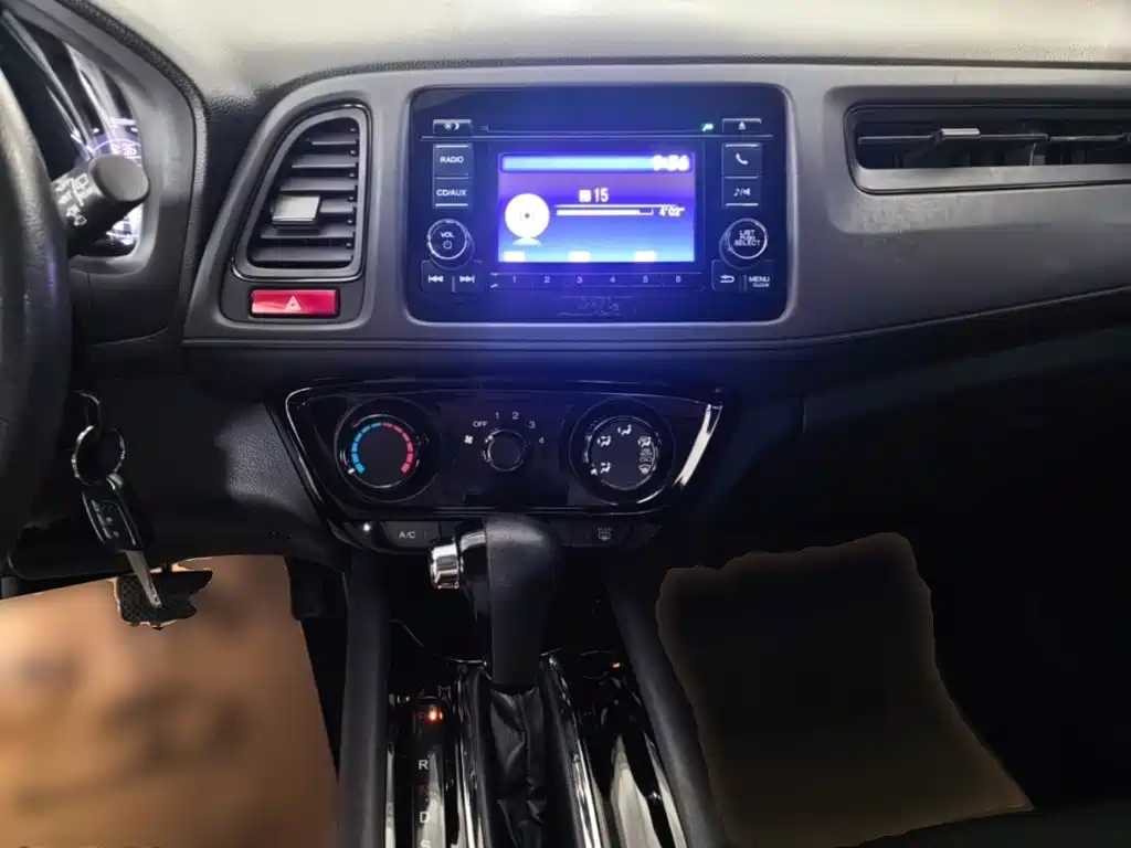 Honda Vezel 2015 2015 1.5L CVT 2WD Comfort