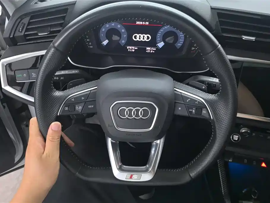 Audi Q3 Sportback 2021 40 TFSI Premium Life Edition фото 15