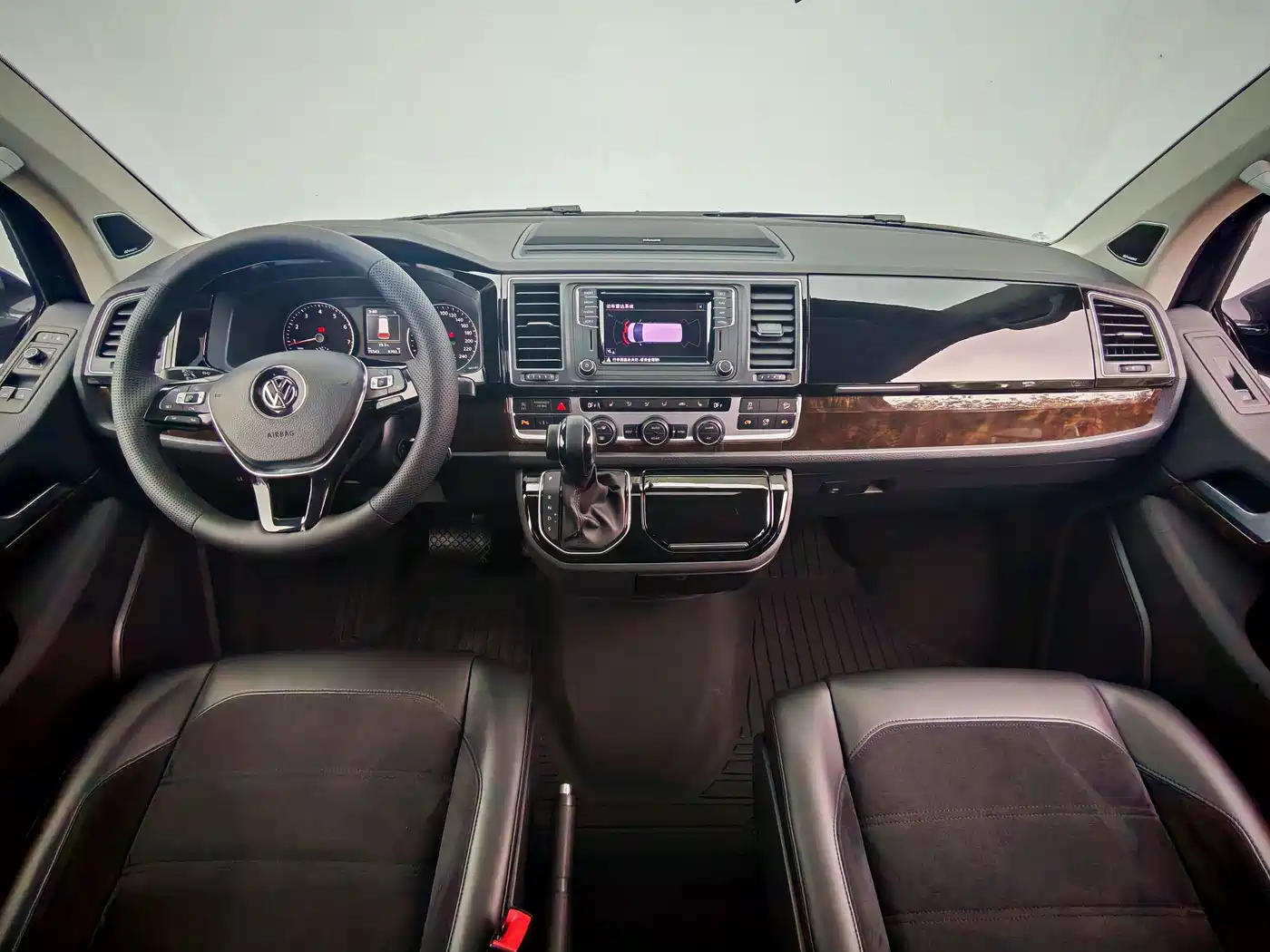 Volkswagen Multivan 2020 2019 2.0TSI 4WD Premium 7-seater