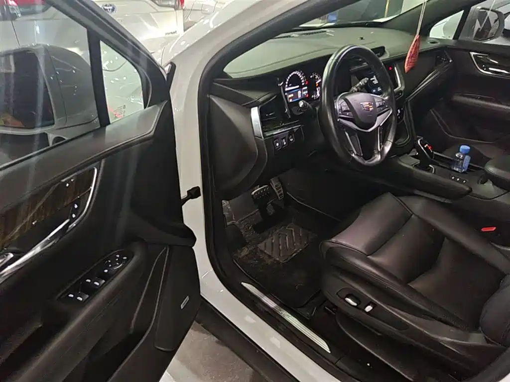 Cadillac XT5 2018 28E AWD Technology Model фото 16