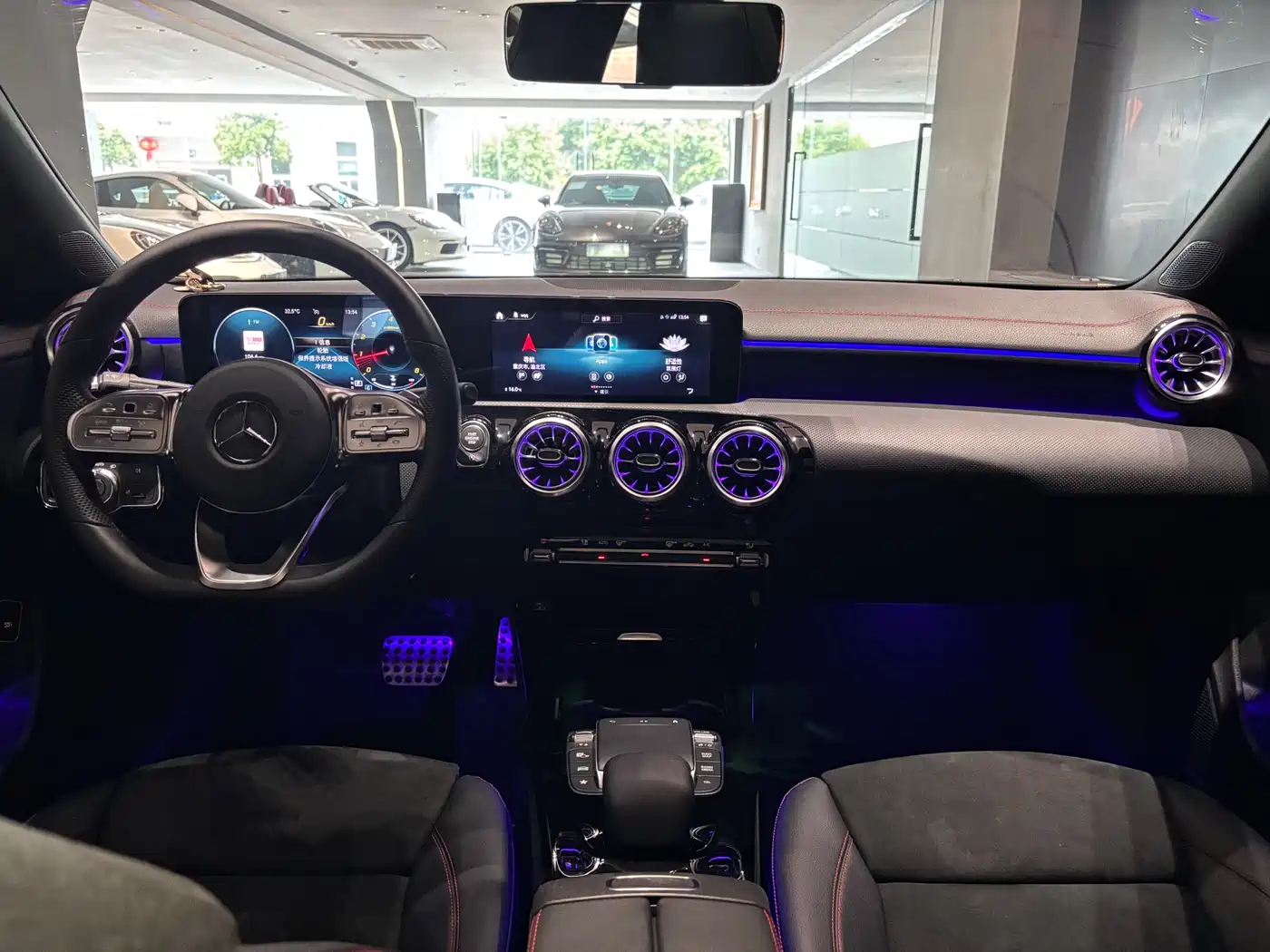 Mercedes-Benz CLA (Import) 2021 CLA 200 фото 10